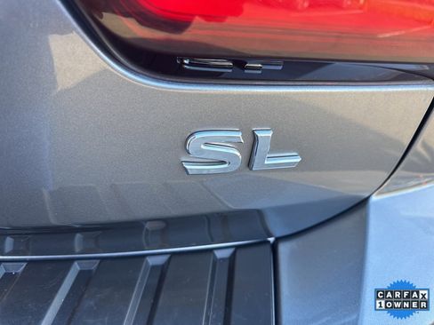 Used 2024 Nissan Armada SL image 11