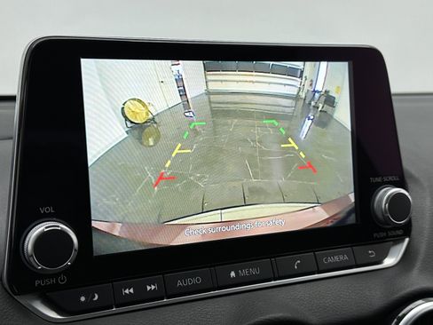 Used 2025 Nissan Sentra SV image 12