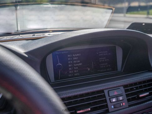 Used 2013 BMW M3 Convertible image 33