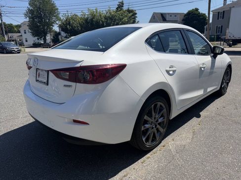 Used 2018 MAZDA MAZDA3 Touring FWD image 7