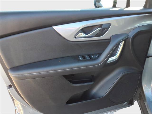 Used 2025 Chevrolet Blazer LT FWD image 14