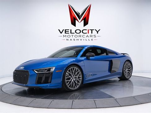 Used 2017 Audi R8 V10 plus AWD/4WD image 2