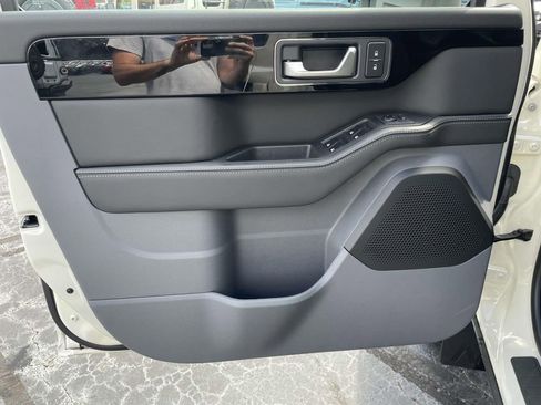 New 2025 INEOS Grenadier image 11