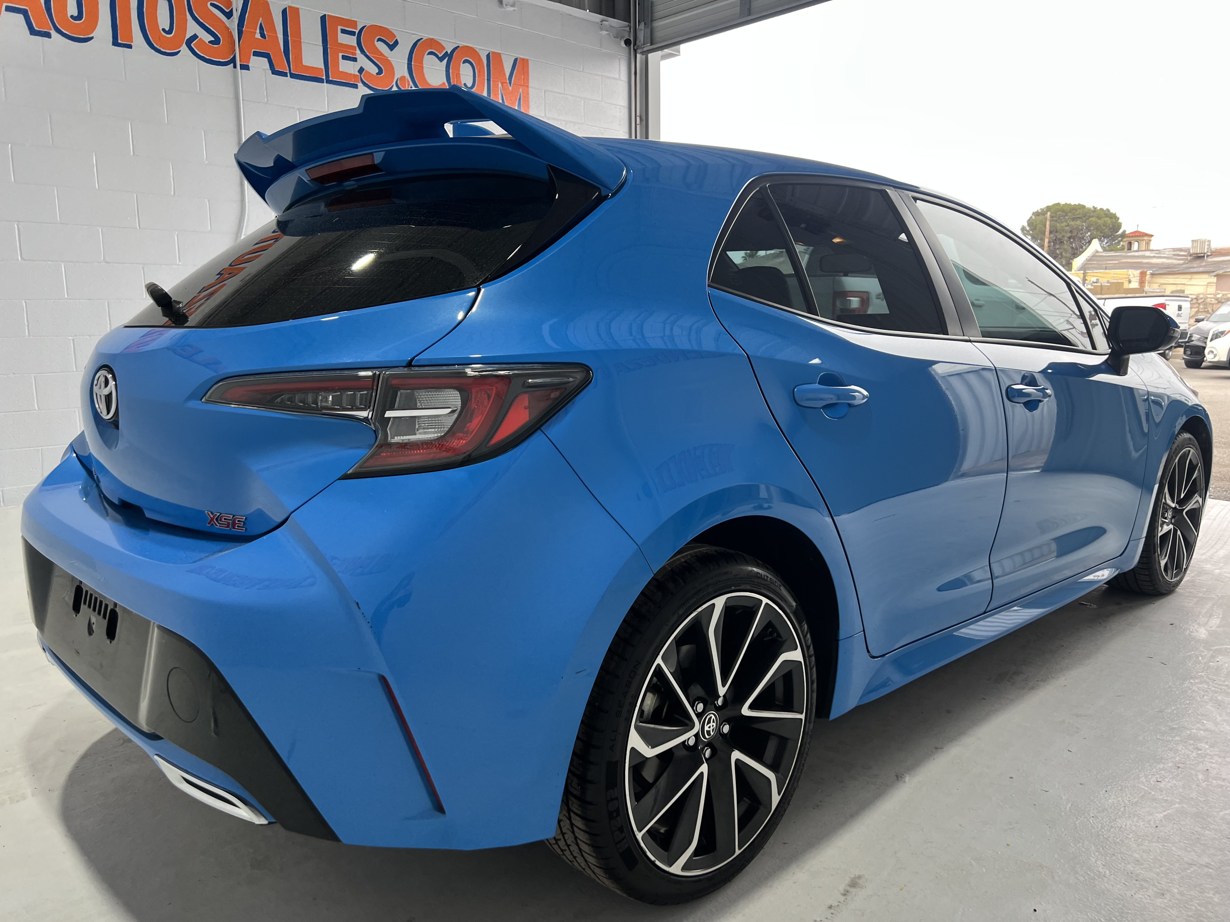 Used 2019 Toyota Corolla XSE FWD image 4