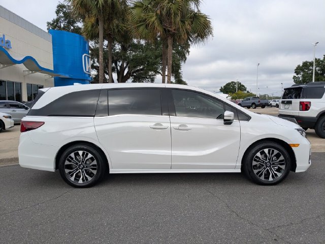 New 2027 Honda Odyssey Elite image 5