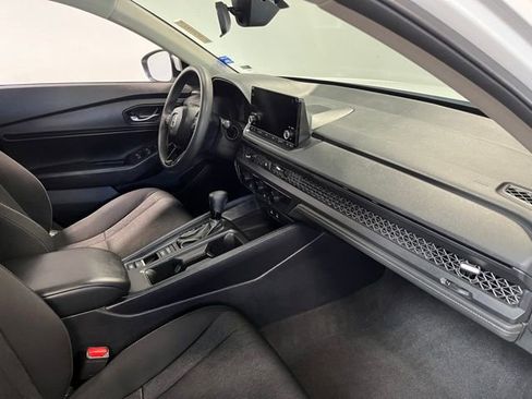 Used 2024 Honda Accord EX image 11