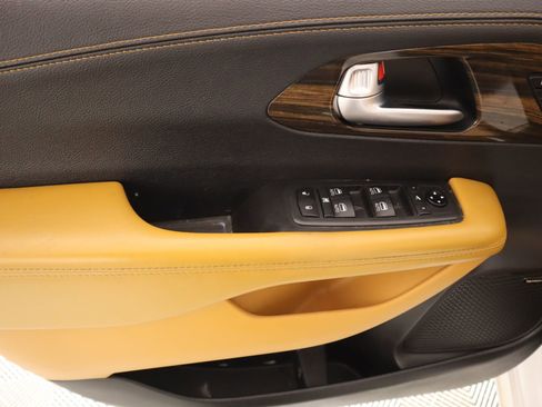 Used 2021 Chrysler Pacifica Pinnacle AWD/4WD image 19