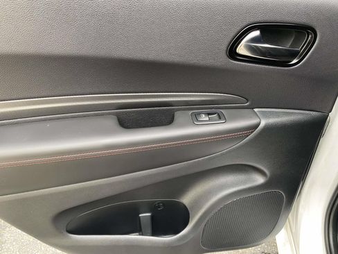 Used 2024 Dodge Durango R/T RWD image 14