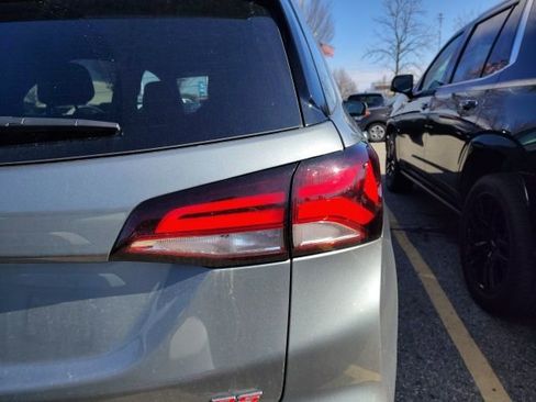 Used 2024 Chevrolet Equinox RS image 10