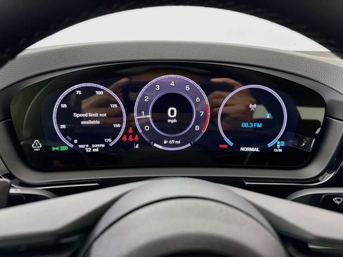New 2026 Porsche Cayenne Coupe AWD/4WD image 16