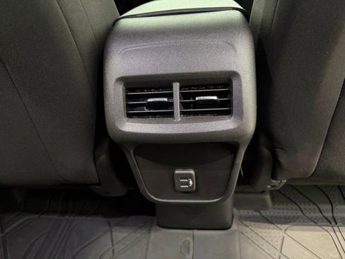 Used 2024 Chevrolet Equinox LT w/ LPO, Floor Liner Package AWD/4WD image 22