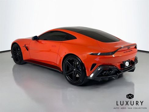 Used 2025 Aston Martin V8 Vantage Coupe image 8