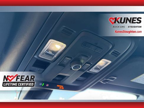 Used 2022 GMC Yukon AT4 AWD/4WD image 33