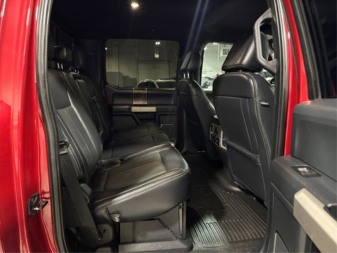Used 2022 Ford F350 Lariat w/ Black Appearance Package image 15