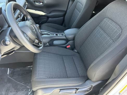 New 2027 Honda HR-V LX image 15