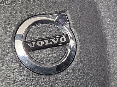 Certified 2023 Volvo XC40 Recharge Plus w/ Protection Package Premier image 28