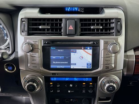 Used 2018 Toyota 4Runner Limited AWD/4WD image 24