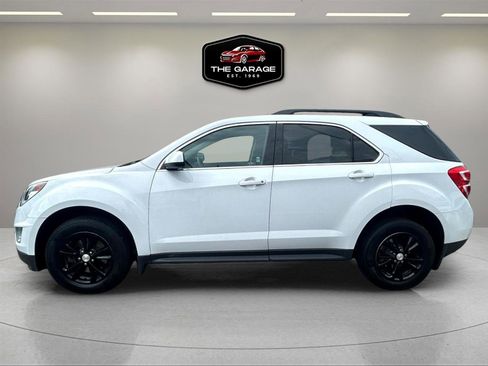 Used 2017 Chevrolet Equinox LT AWD/4WD image 2