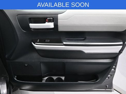 Used 2017 Toyota Tundra Limited image 33