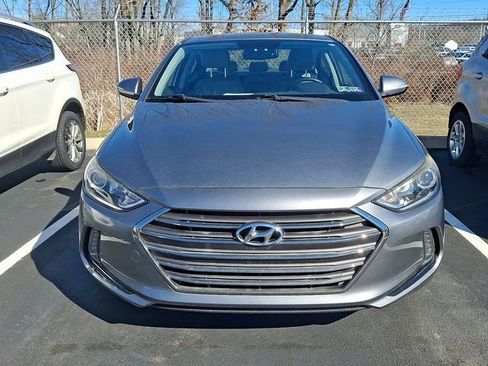 Used 2017 Hyundai Elantra Limited w/ Limited Tech Package 04 image 2