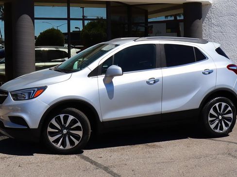 Used 2022 Buick Encore Preferred AWD/4WD image 4