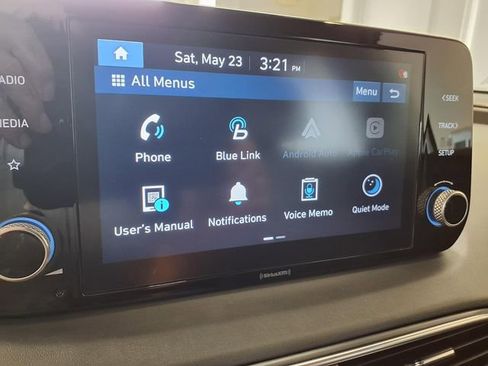 Used 2021 Hyundai Santa Fe SEL FWD image 11