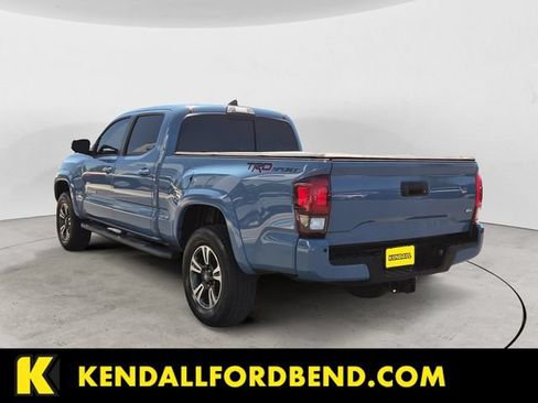 Used 2019 Toyota Tacoma TRD Sport w/ Technology Package RWD image 7