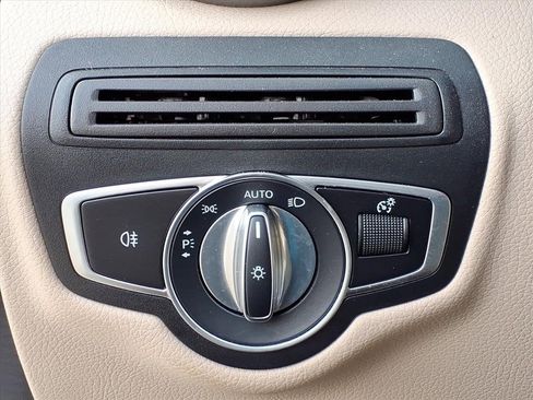 Certified 2022 Mercedes-Benz GLC 300 4MATIC image 16