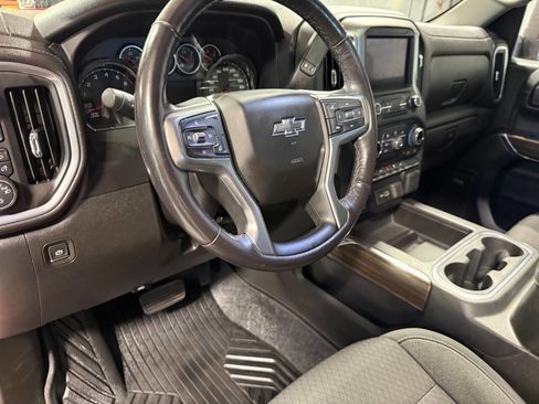 Used 2021 Chevrolet Silverado 1500 LT Trail Boss image 11