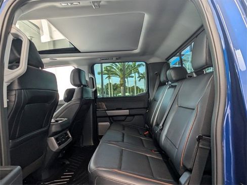 Used 2026 Ford F250 Lariat w/ Black Appearance Package image 9