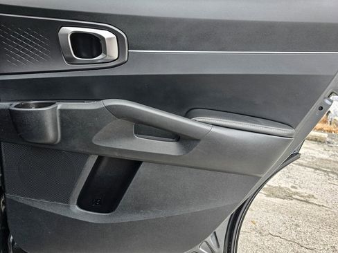 Used 2024 Kia Sorento S image 35