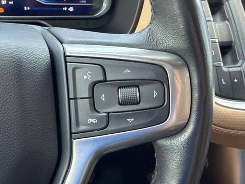 Used 2023 Chevrolet Suburban Premier w/ Advanced Technology Package AWD/4WD image 27