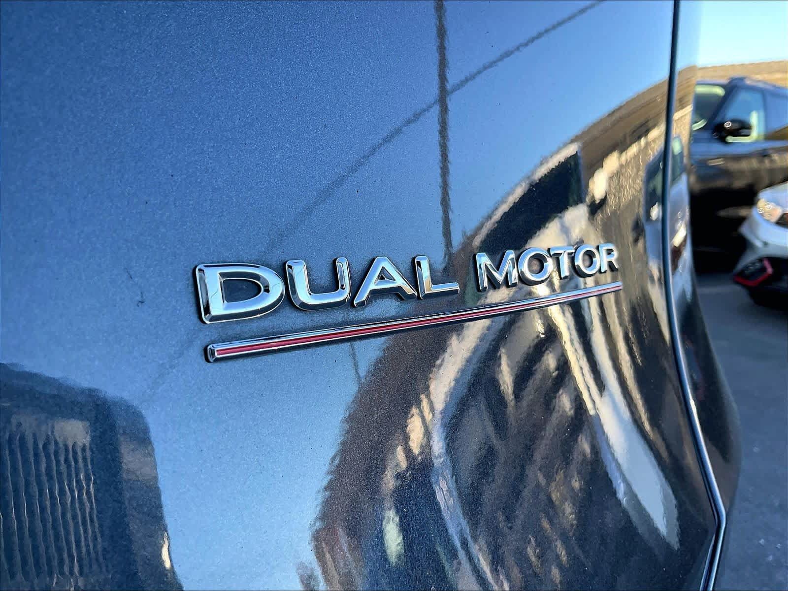 Used 2024 Tesla Model Y Performance AWD/4WD image 11