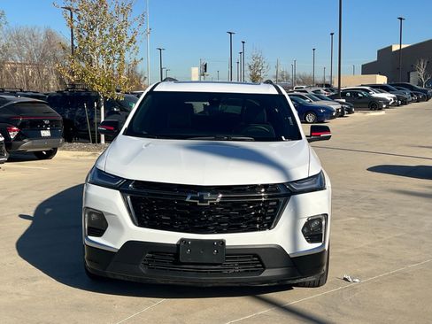 Used 2023 Chevrolet Traverse Premier w/ Redline Edition image 2