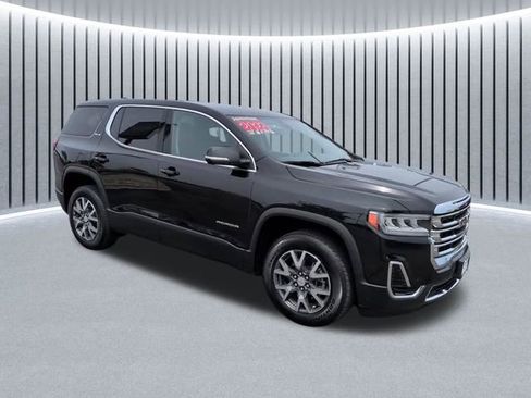 Certified 2023 GMC Acadia SLE FWD image 3