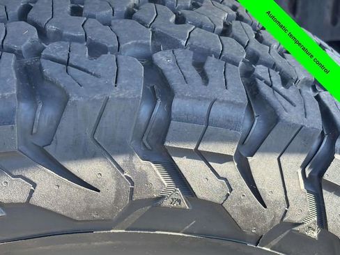 Used 2022 Jeep Wrangler Unlimited Rubicon image 32