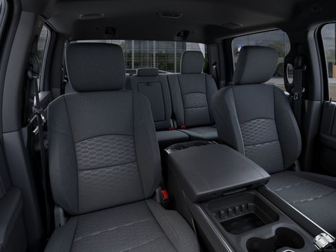 New 2026 RAM 3500 Big Horn AWD/4WD image 16