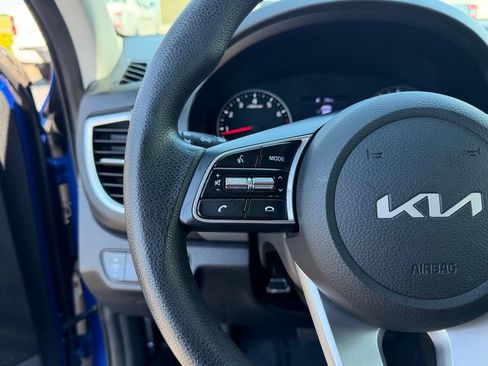 Used 2022 Kia Seltos LX AWD/4WD image 26