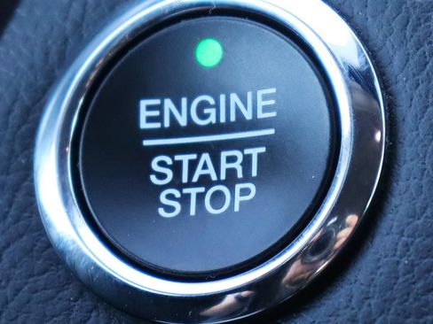 Used 2019 Ford Fusion SE FWD image 52