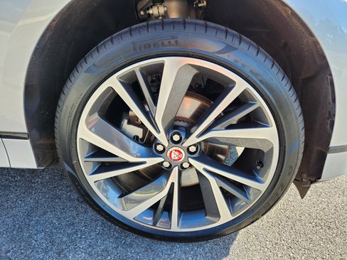 Used 2022 Jaguar I-PACE HSE image 7