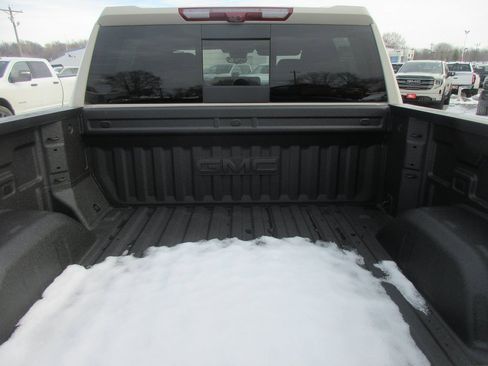 New 2026 GMC Sierra 1500 AT4 w/ AT4 Premium Package image 7