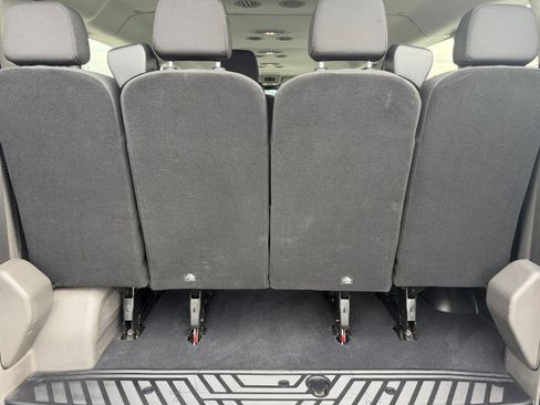 Used 2024 Ford Transit 350 XLT image 29