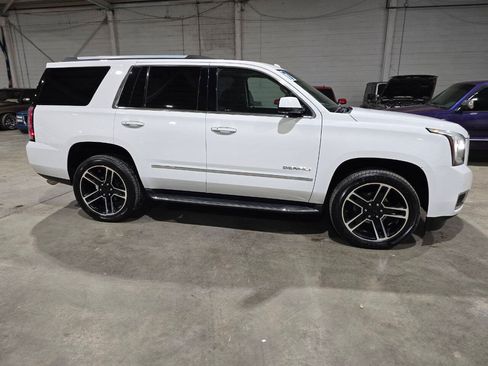 Used 2017 GMC Yukon Denali w/ Open Road Package AWD/4WD image 16