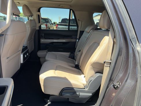Used 2024 Ford Expedition Max Limited AWD/4WD image 20