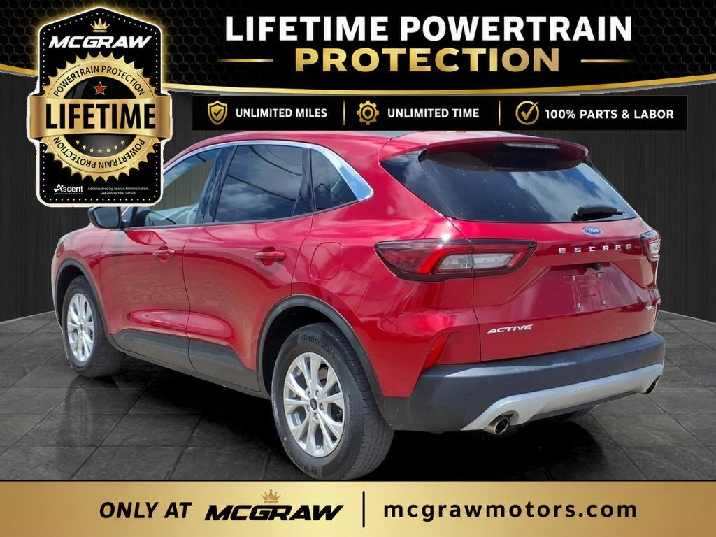 Used 2023 Ford Escape Active w/ Tech Pack #1 AWD/4WD image 3