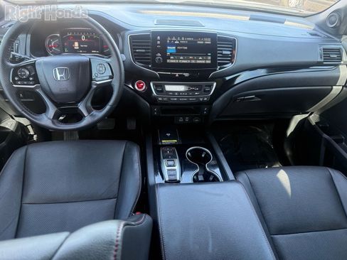 Certified 2024 Honda Passport Black Edition image 29