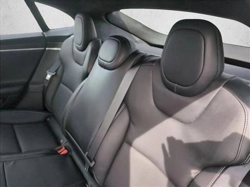Used 2021 Tesla Model S Plaid image 17