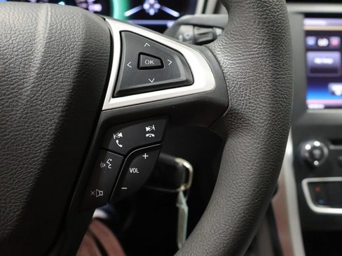 Used 2016 Ford Fusion SE FWD image 34
