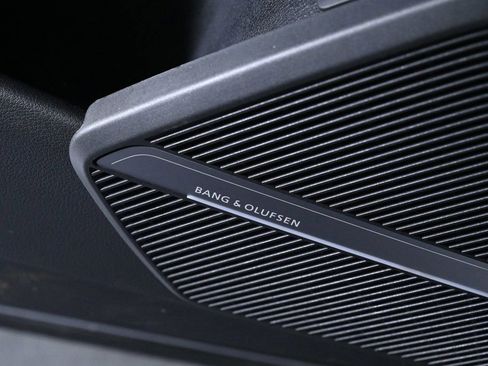 Used 2025 Audi Q5 2.0T Premium Plus w/ Premium Plus Package image 21