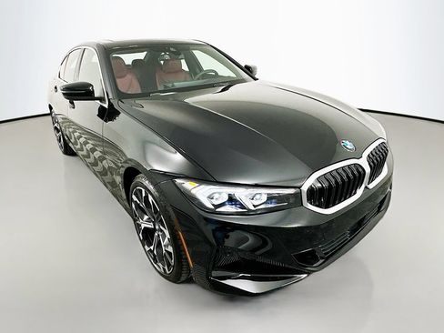 Used 2026 BMW 330i Sedan w/ Convenience Package RWD image 3